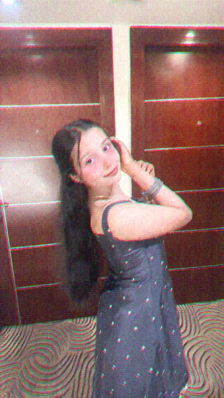 Photo of Riya 25