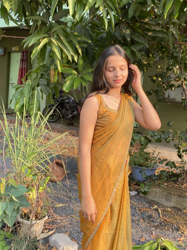 Photo of Riya 33